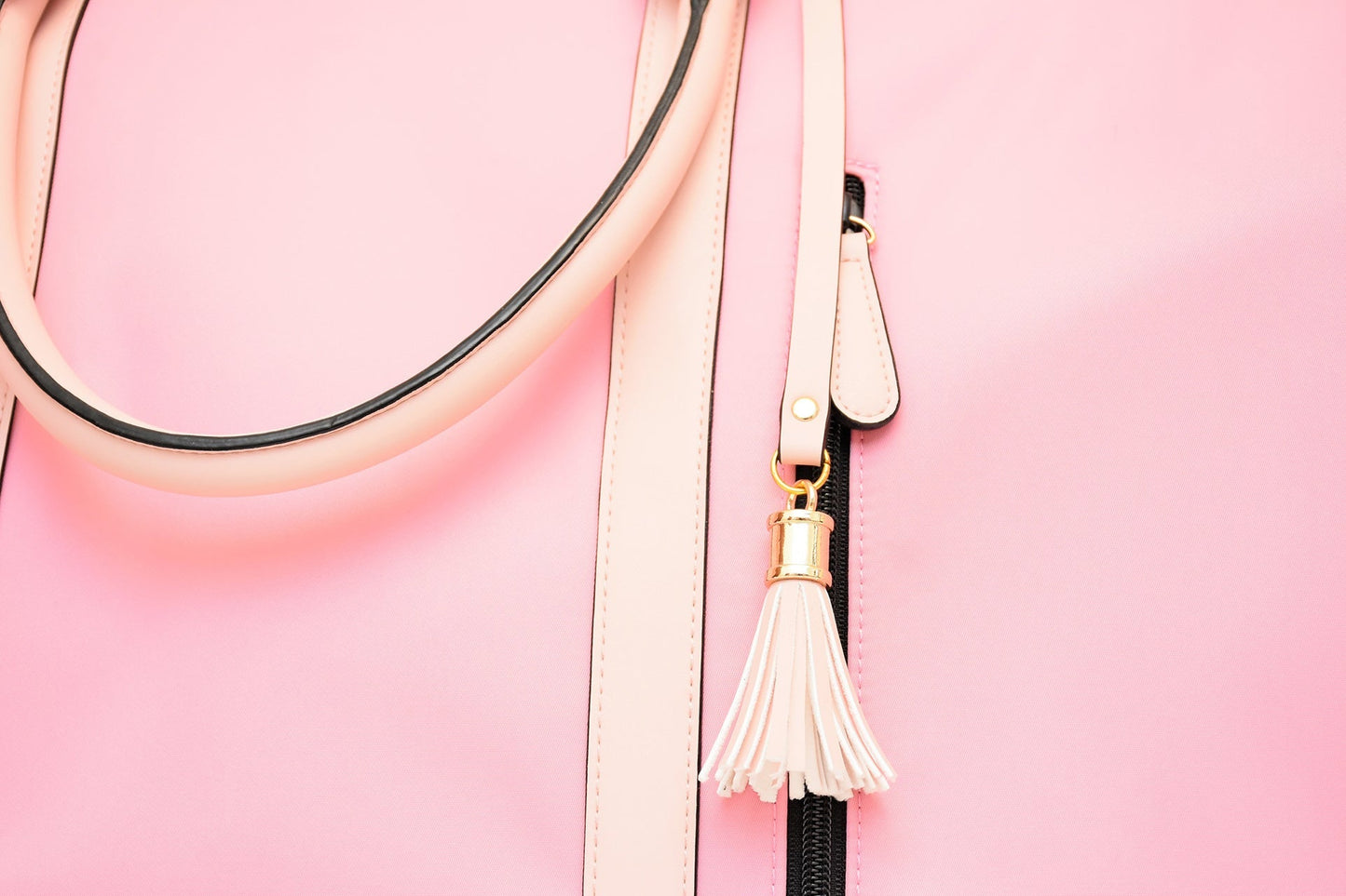 Ziva Duffle Bag - Nylon Pink